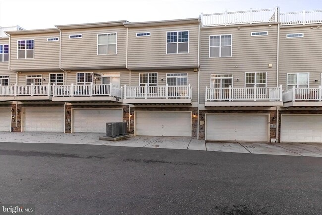 Building Photo - 7206 Wood Mdw Wy