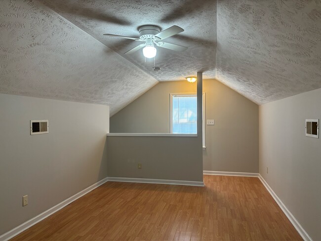 Building Photo - 3808 Raider Ct