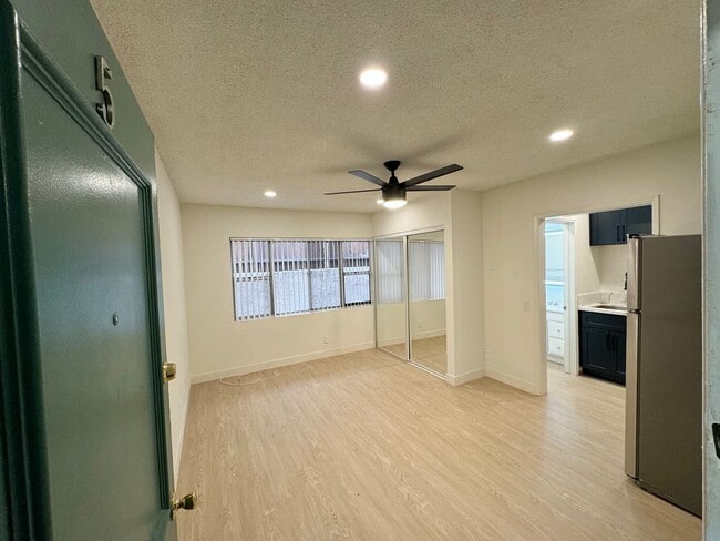 Interior Photo - key3623
