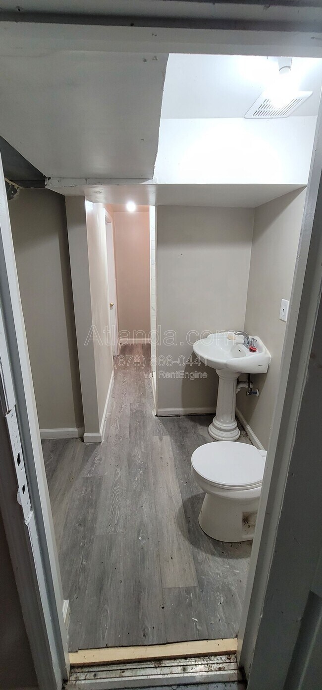 Building Photo - 4267 Chamblee Tucker Rd