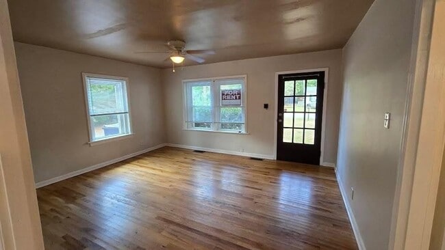 Building Photo - 154 Morningside Ln