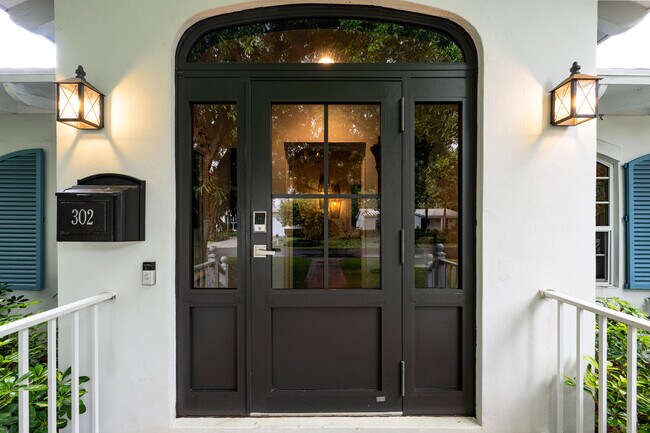 Building Photo - 302 NW 16th St