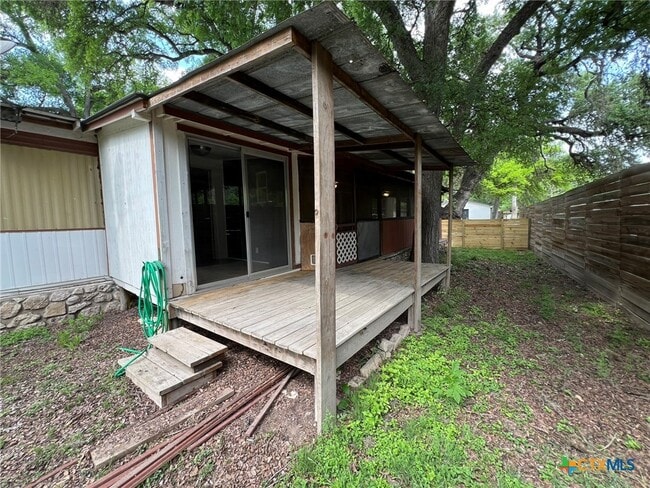 Building Photo - 144 Deer Ln