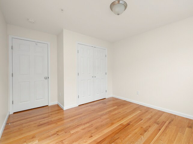 Building Photo - 682 S 19th St