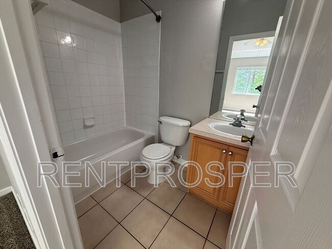 Building Photo - 2901 Woodlands Park Ct