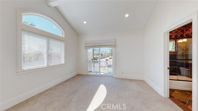 Building Photo - 1102 Slauson Ln