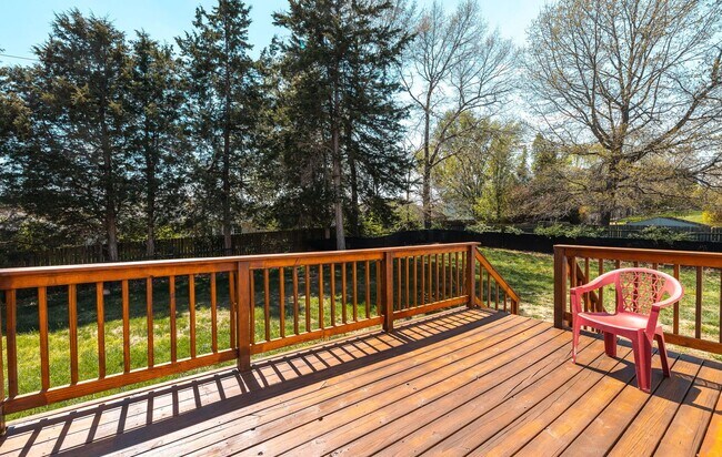 Building Photo - 4Bd/3.5Ba Home Available