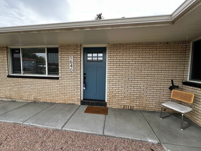 Building Photo - 1640 Cheyenne Ave