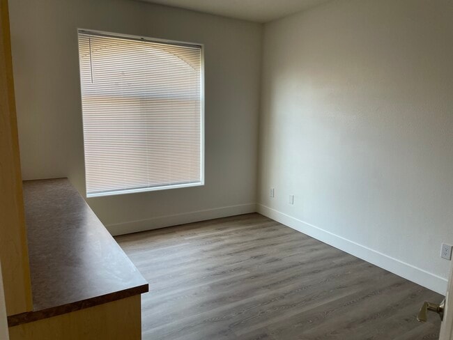 Building Photo - 8741 Red Brook Dr