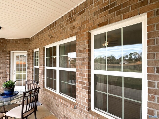 Building Photo - 3108 Henry Rd SE