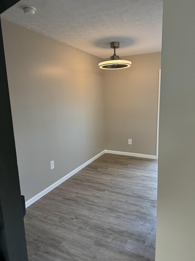 Building Photo - 7806 Barkwood Dr