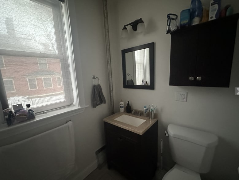 Building Photo - 12 Farrington Ave