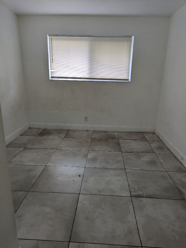 Building Photo - 741 NW 3rd Ave