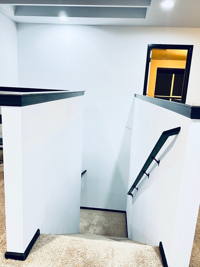 Building Photo - 5815 148th Pl NE