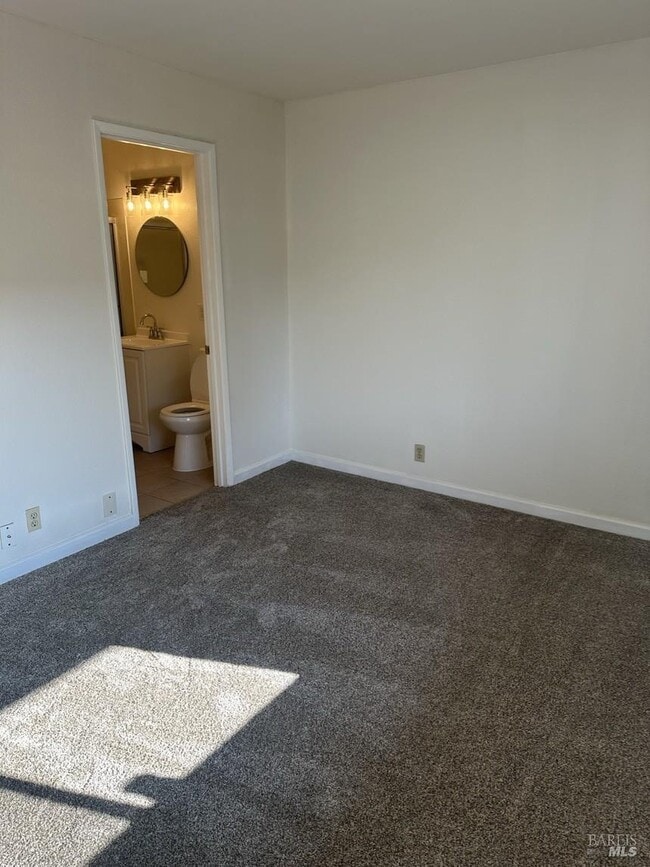 Building Photo - 338 Amador St