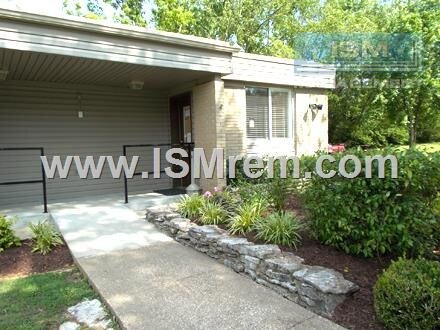 Building Photo - Oak View Apartments