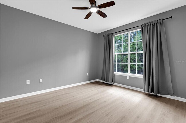 Building Photo - 12837 Madison Pointe Cir