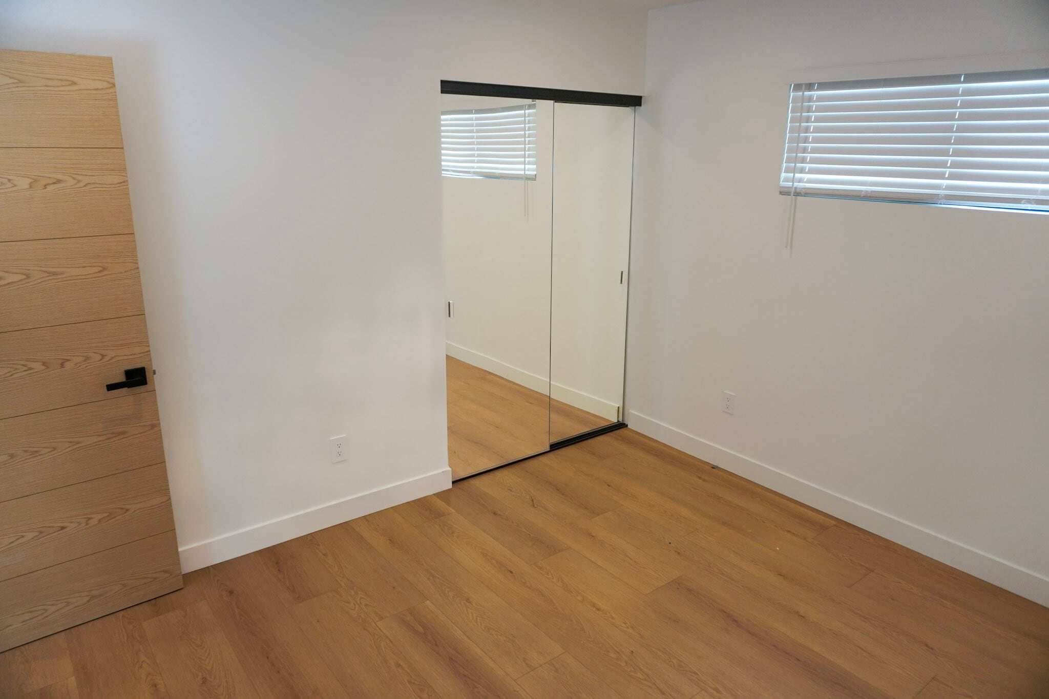 Building Photo - 6455 Amigo Ave
