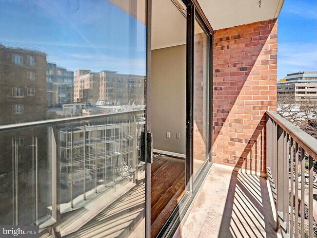 Building Photo - 2555 Pennsylvania Ave NW