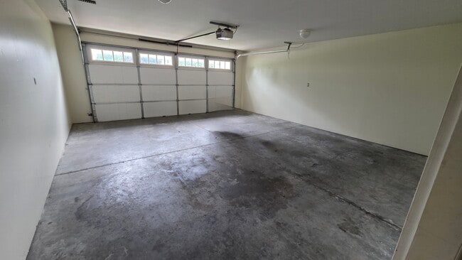 2-car garage - 828 State St