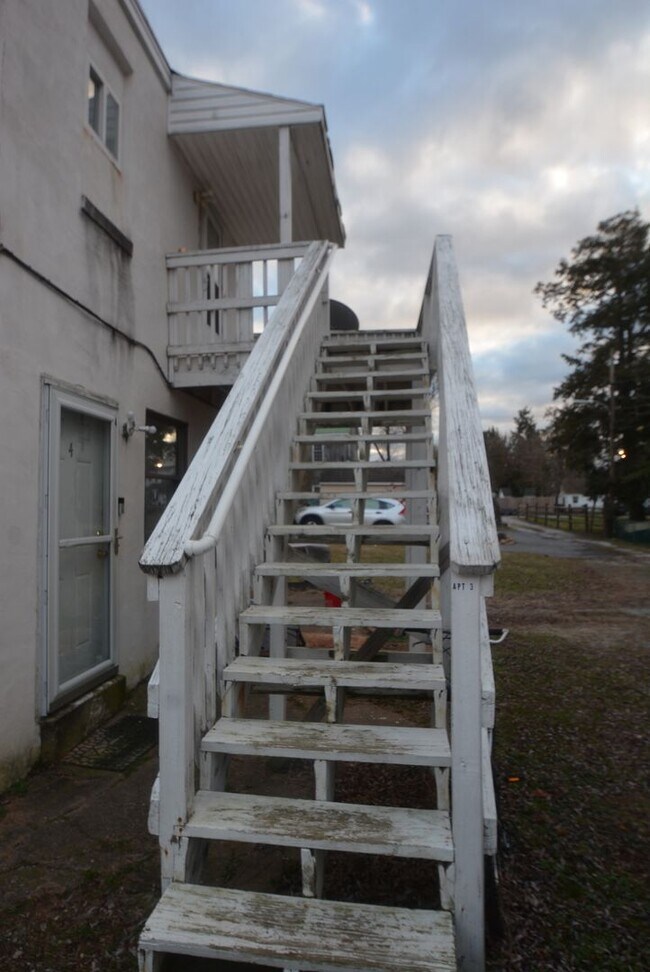 Building Photo - TAIT 112