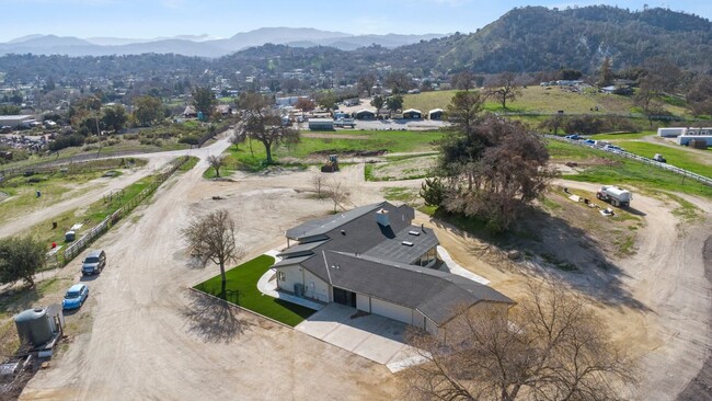 Building Photo - 8850 Rocky Canyon Rd