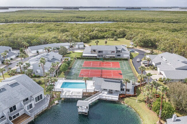 Building Photo - 4949 N Hwy A1A