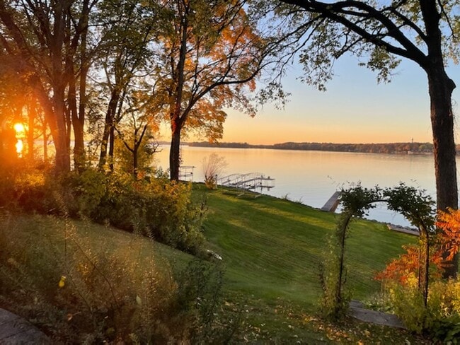 Building Photo - House on Lake Mendota