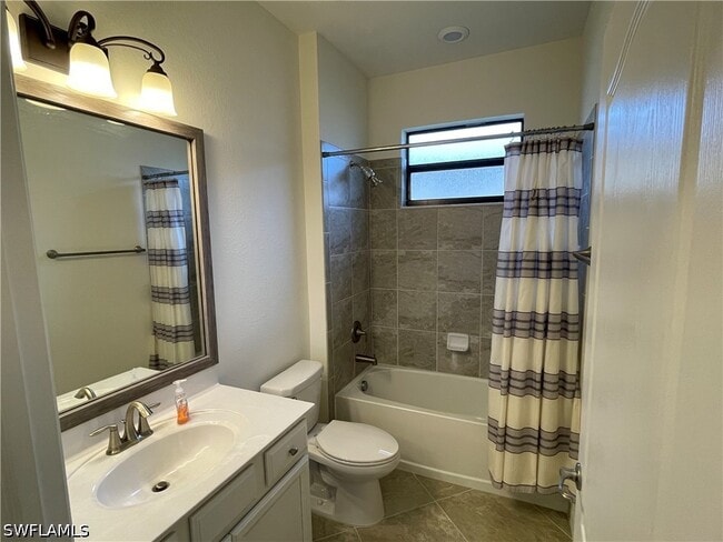 Building Photo - 9353 Glenforest Dr