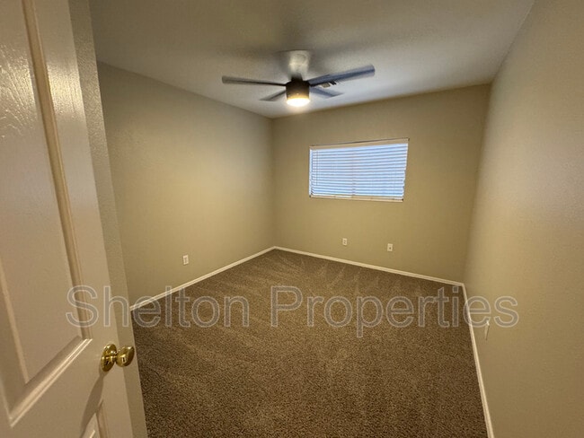 Building Photo - 15608 W Acapulco Ln
