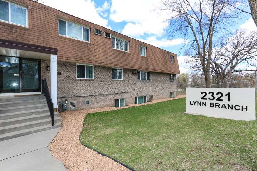 Lynn Branch - The Cove Apartments