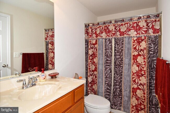 Building Photo - 3082 American Eagle Blvd