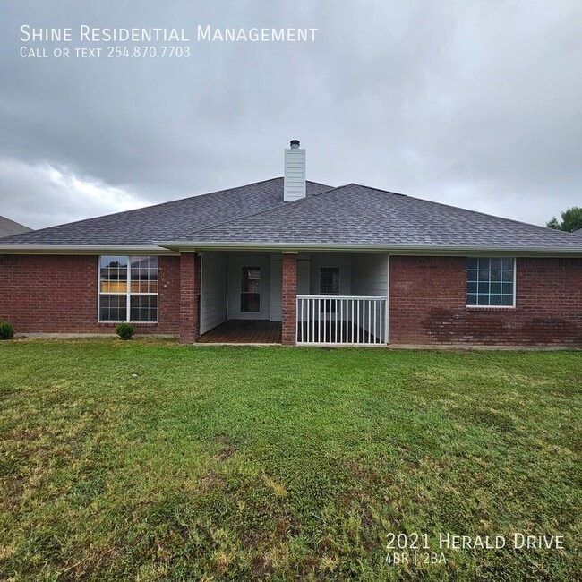 Building Photo - 2021 Herald Dr