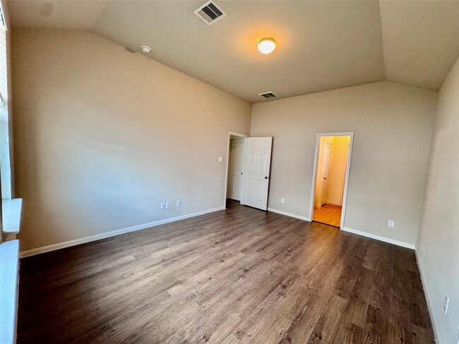 Building Photo - 3302 Allington Ct