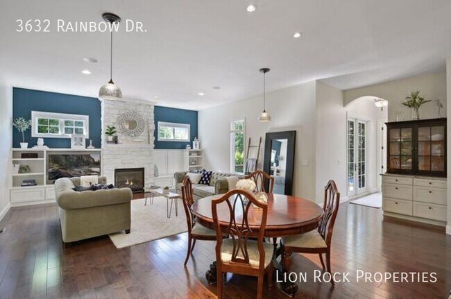 Building Photo - 3632 Rainbow Dr