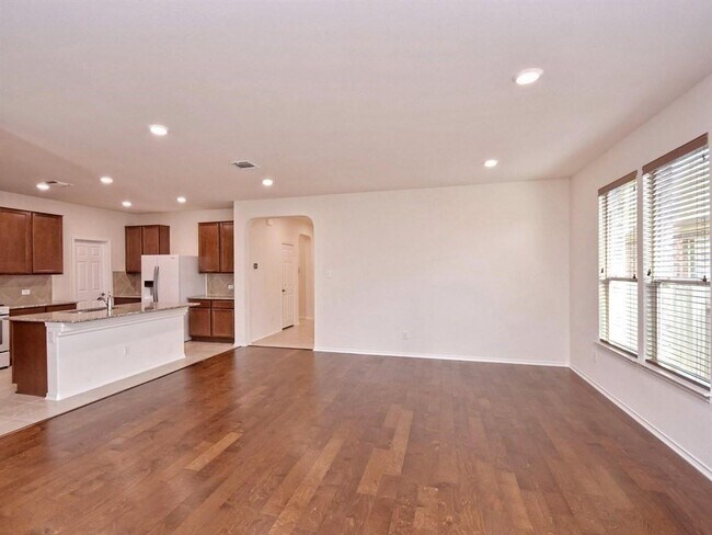 Building Photo - 1432 Macfarland St