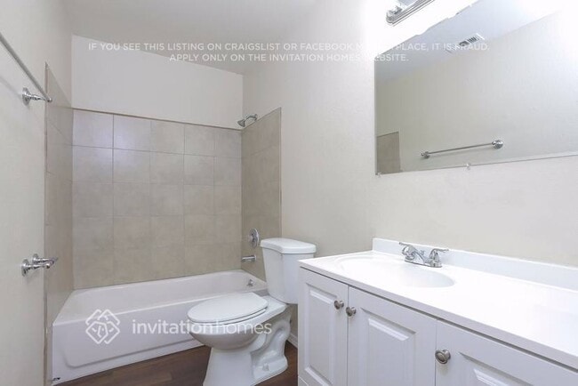 Building Photo - 1566 Coventry Pl