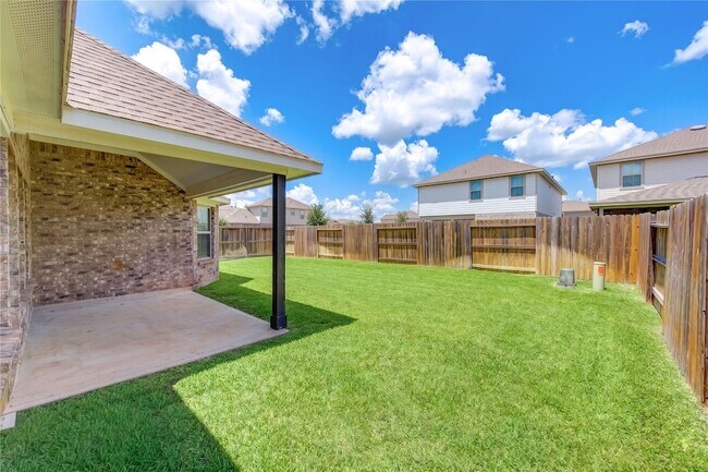 Building Photo - 101 Sunray Creek Dr