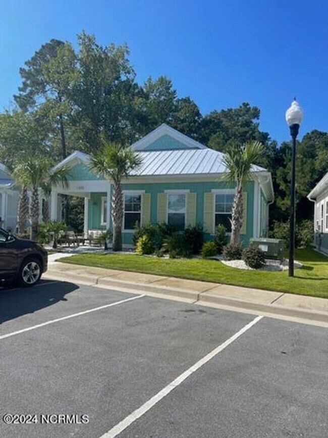 Building Photo - Fully furnished! Welcome to your dream rental in Calabash!