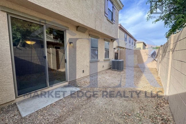 Building Photo - 3Bed/2.5Bath Townhouse at 83rd Ave/I-10! Ready for Immediate Move-In! -- FENCED-IN YARD! 2 CAR GA...