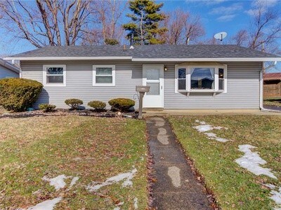 Building Photo - 158 Lowell Rd