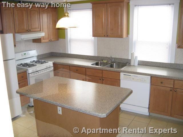 Primary Photo - 372 Prospect St
