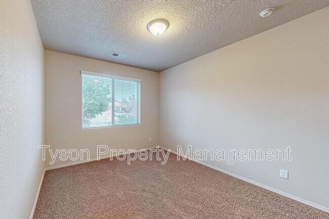 Building Photo - 2621 Cerro Chafo Rd SE