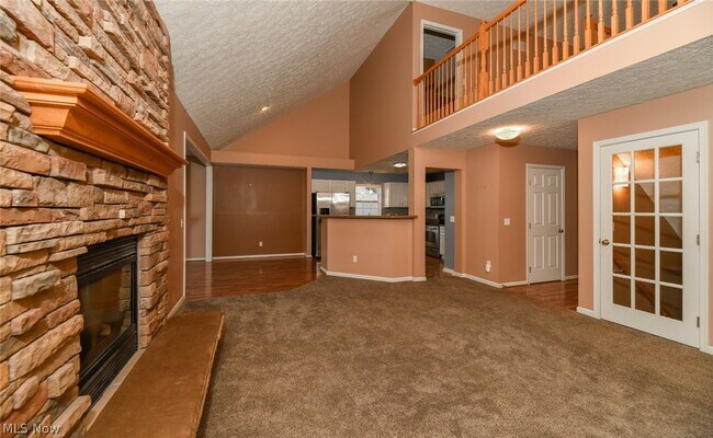 Building Photo - 200 Weatherstone Ct