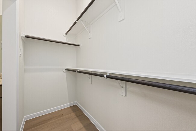 Building Photo - 11864 E Gate Dr