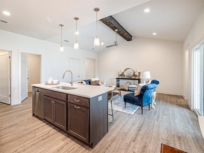 Building Photo - 3752 Kala Dr