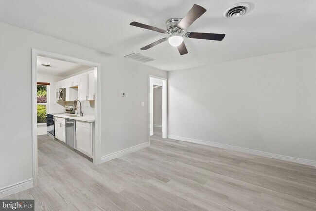 Primary Photo - 107 Ellerbe Dr