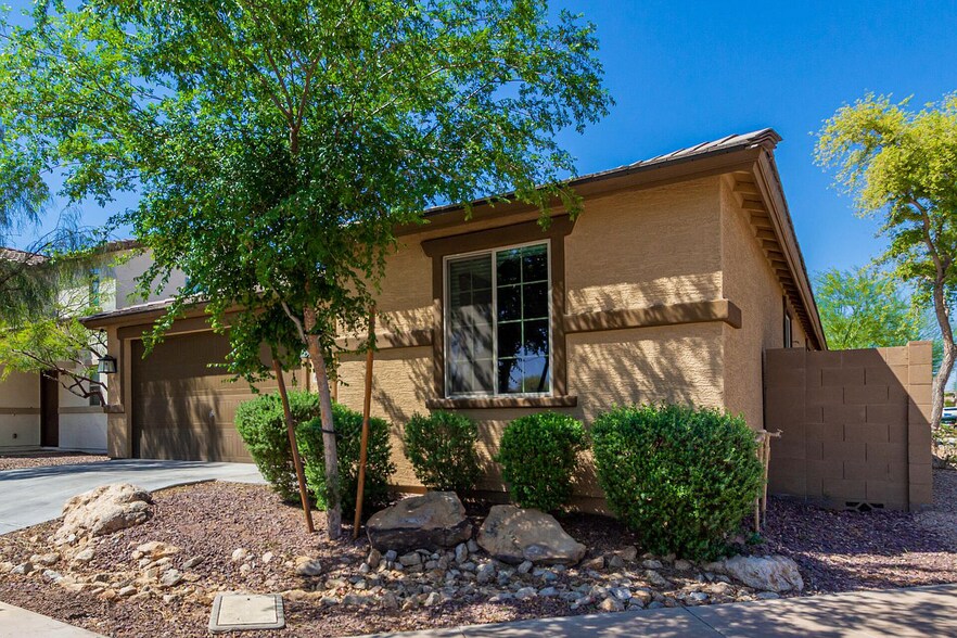Building Photo - 6518 S 47th Ln