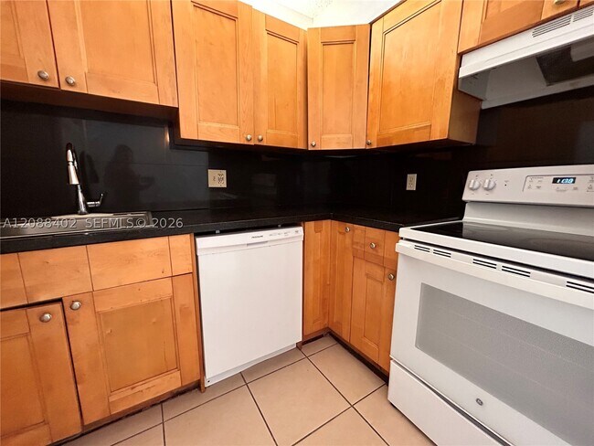 Building Photo - 3157 Coral Ridge Dr