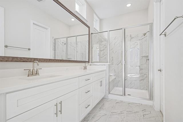 Building Photo - 11458 Chartwell Ct